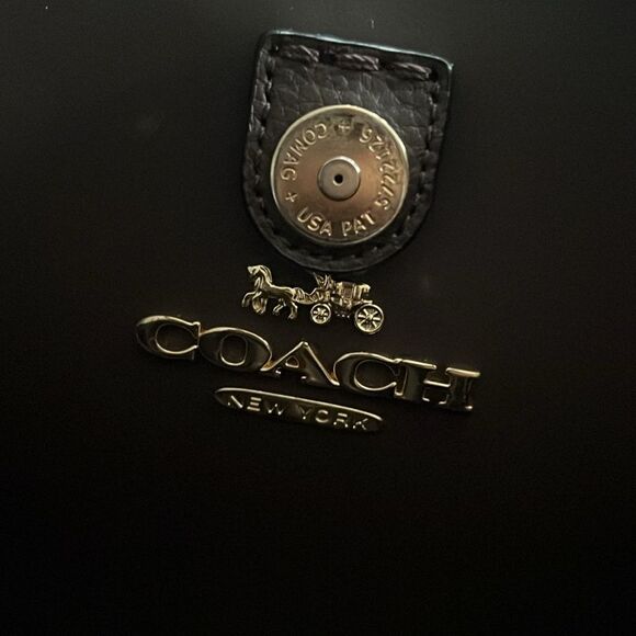 Coach Town Tote Polished Pebbled Leather Black, New - Picture 9 of 14